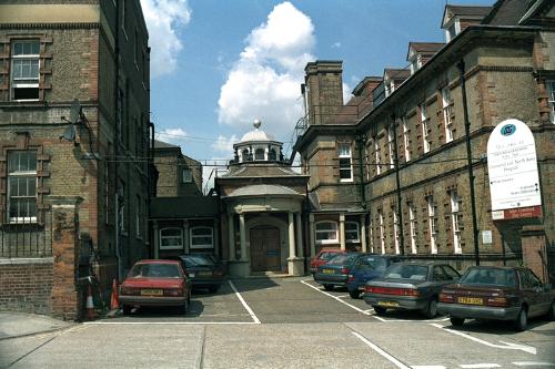 gravesend hospital 2000
